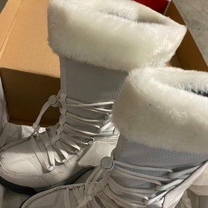 New Balance Winter Boots size 5 and half